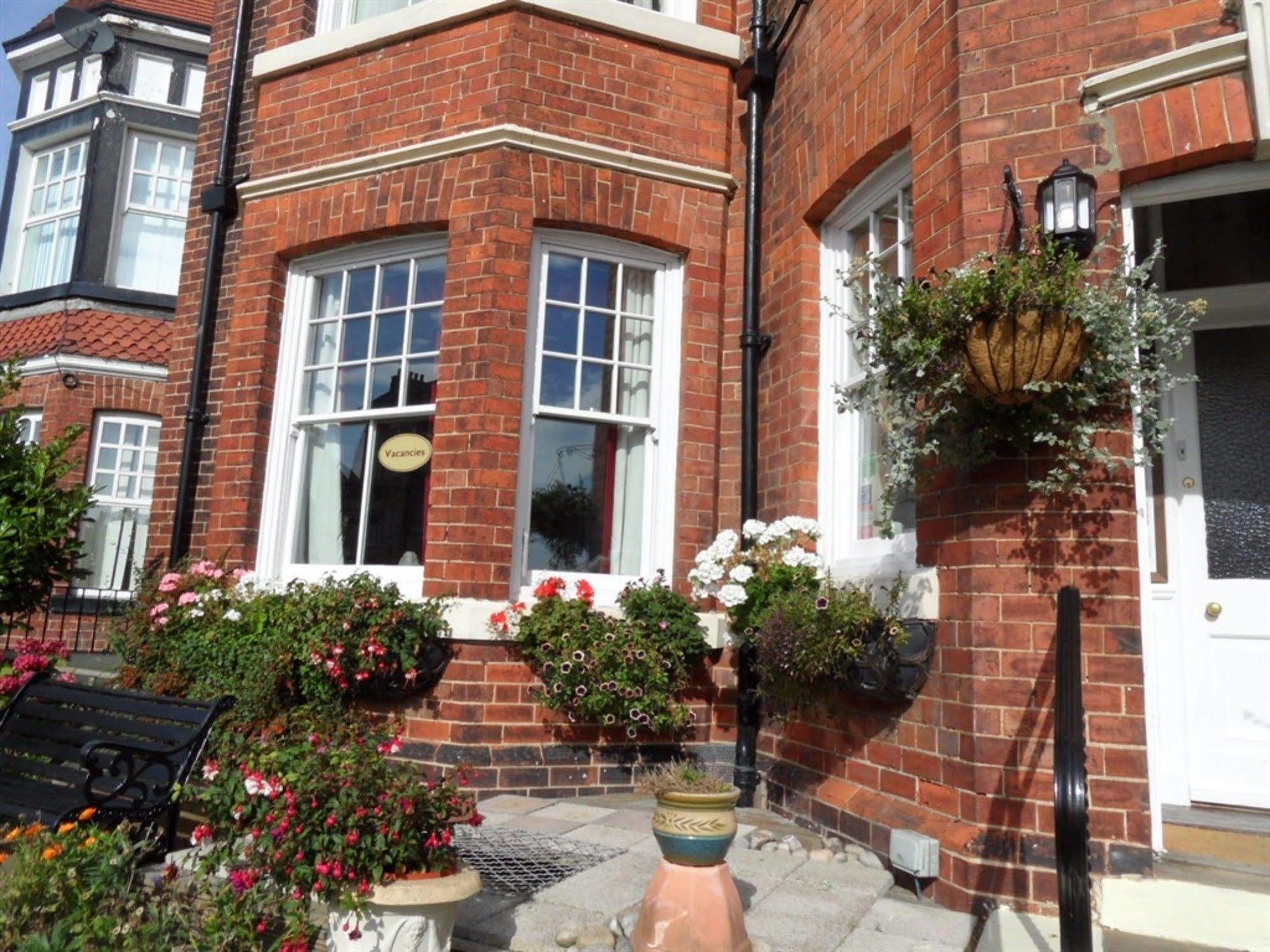 Glenora Guest House Whitby Dış mekan fotoğraf