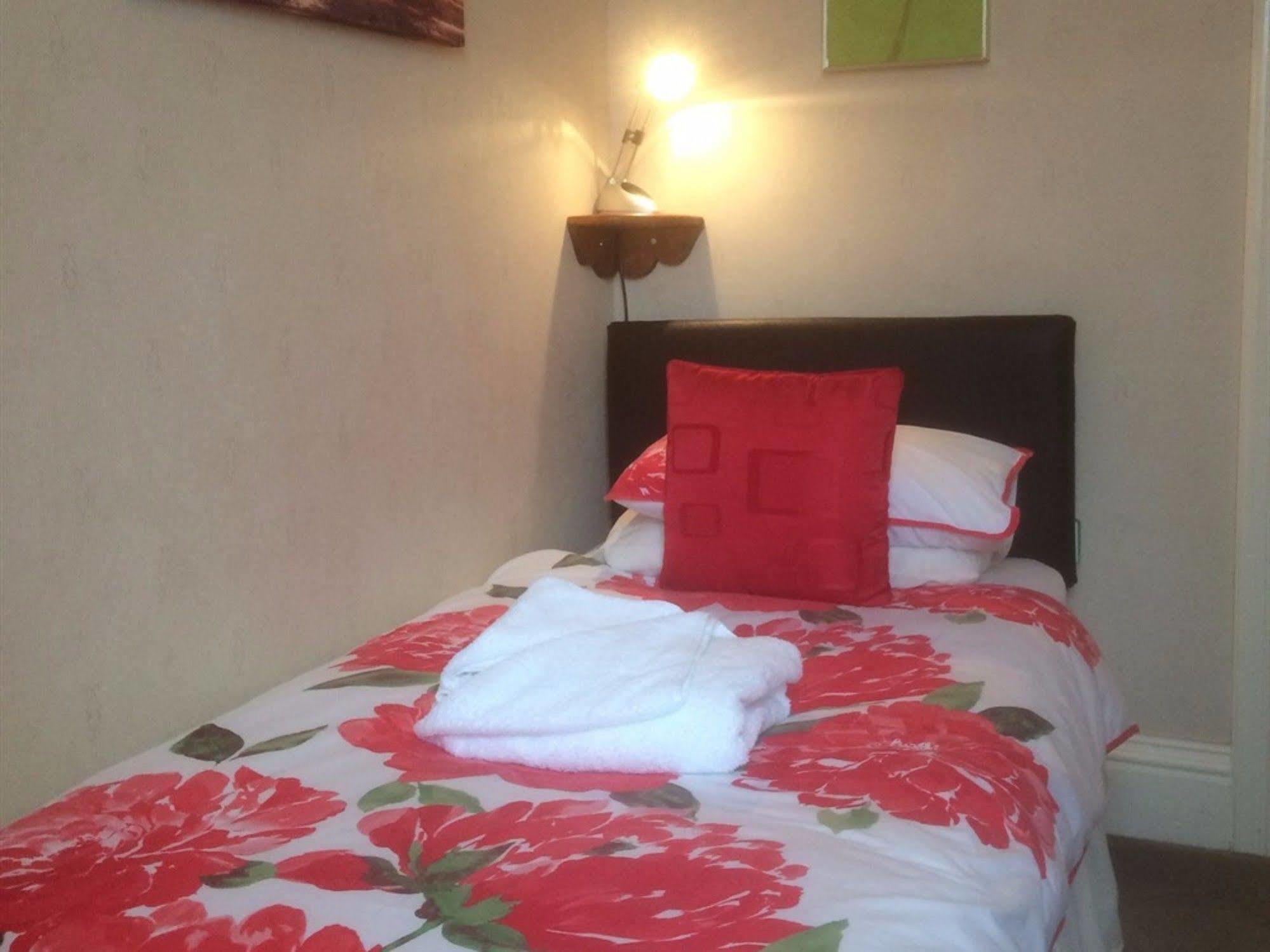 Glenora Guest House Whitby Dış mekan fotoğraf